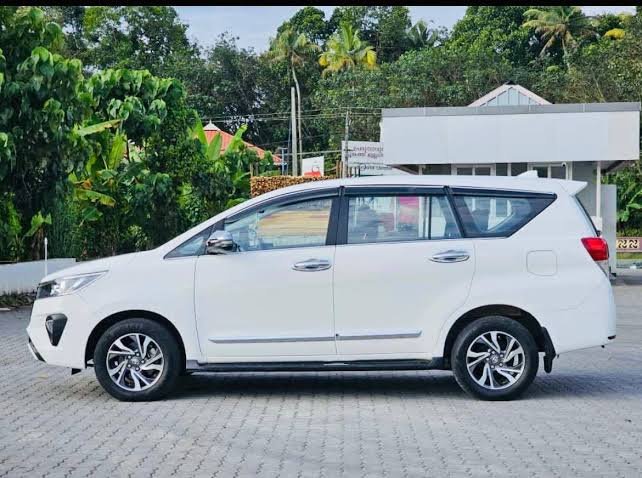 Innova crysta
